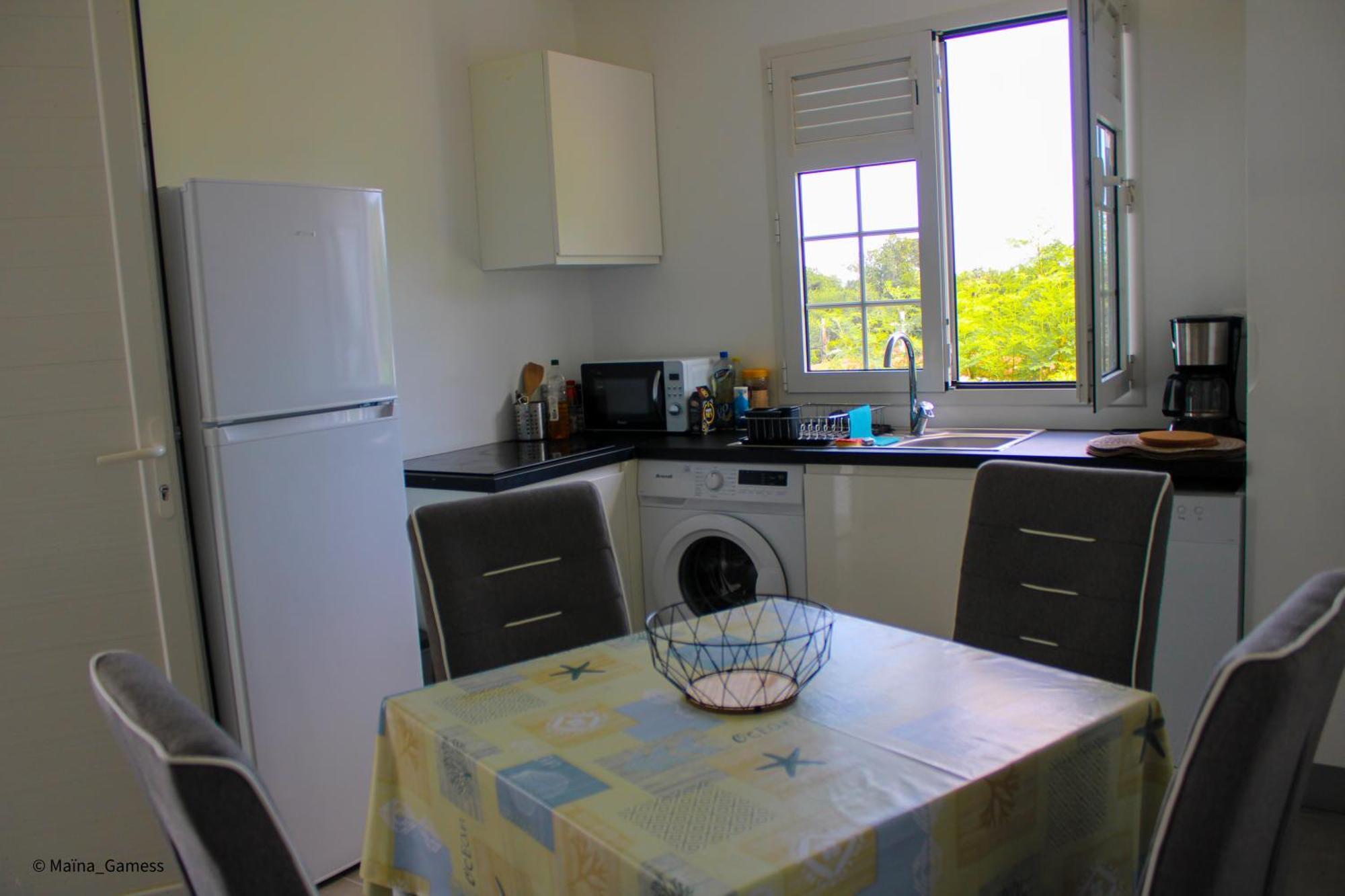 Bas De Villa F2 Neuf Avec Terrasse Et Piscine Ле Диамант Екстериор снимка